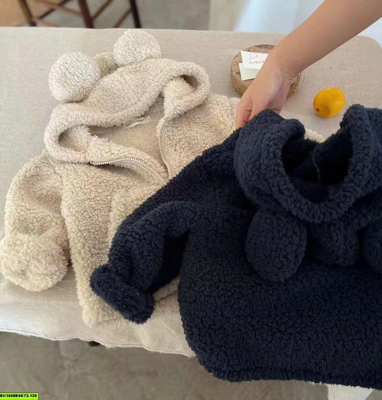 ÁO KHOÁC LÔNG CỪU NHÍ TRƠN MÀU