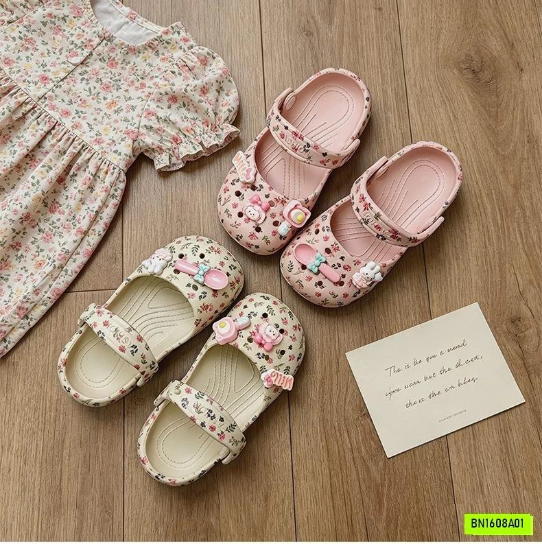 DÉP RỌ HOA NHÍ KÈM CHARM XINH