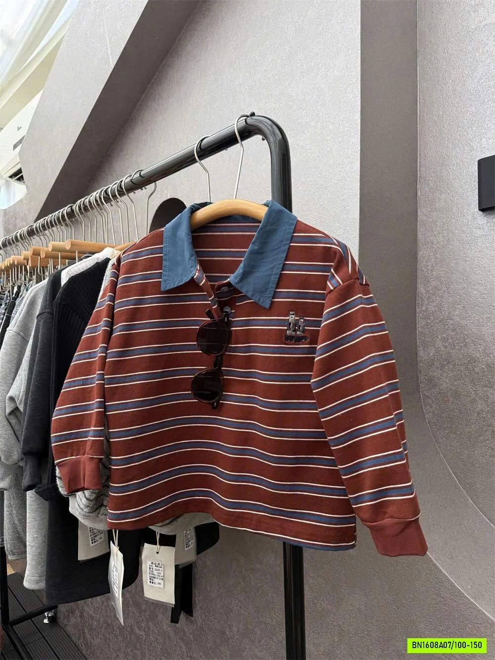 POLO KẺ ĐỎ CỔ PHỐI MÀU XUẤT HÀN