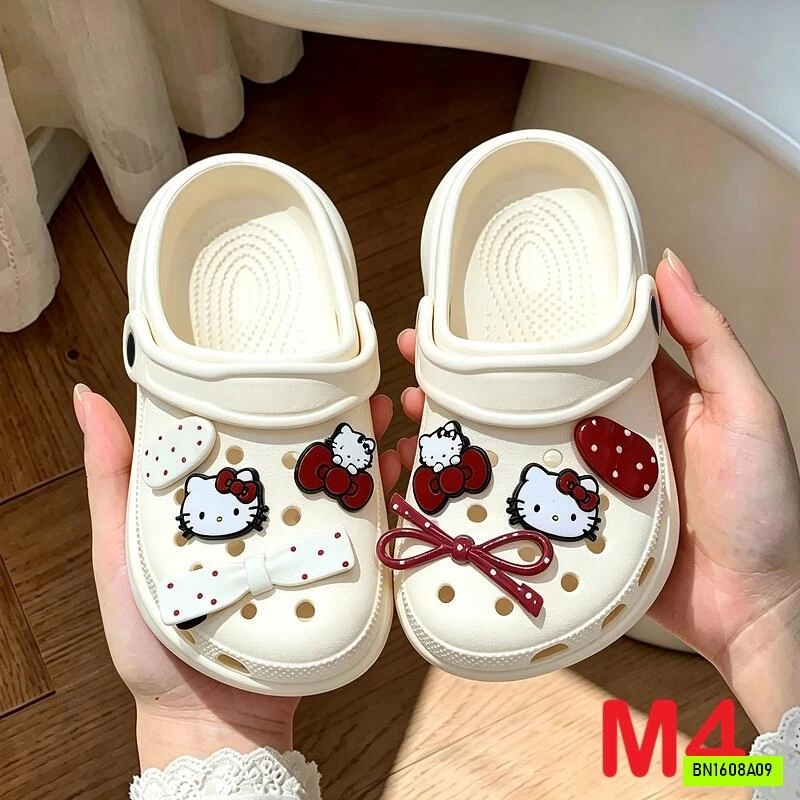 SỤC KITTY DỄ THƯƠNG MẸ BÉ
