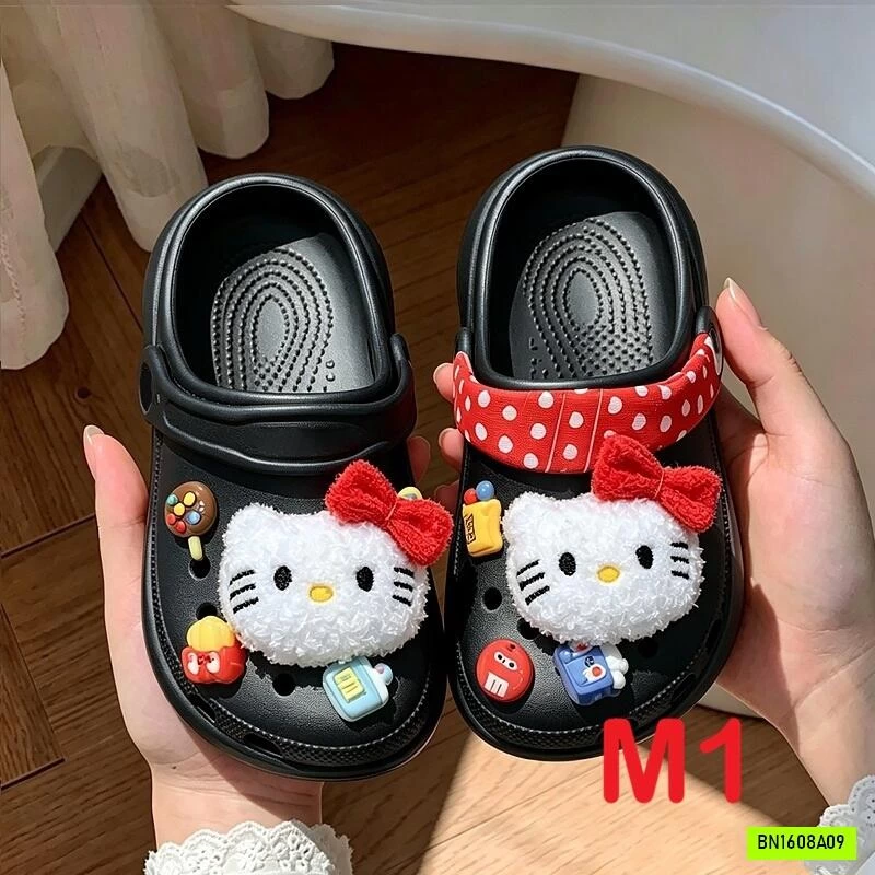 SỤC KITTY DỄ THƯƠNG MẸ BÉ