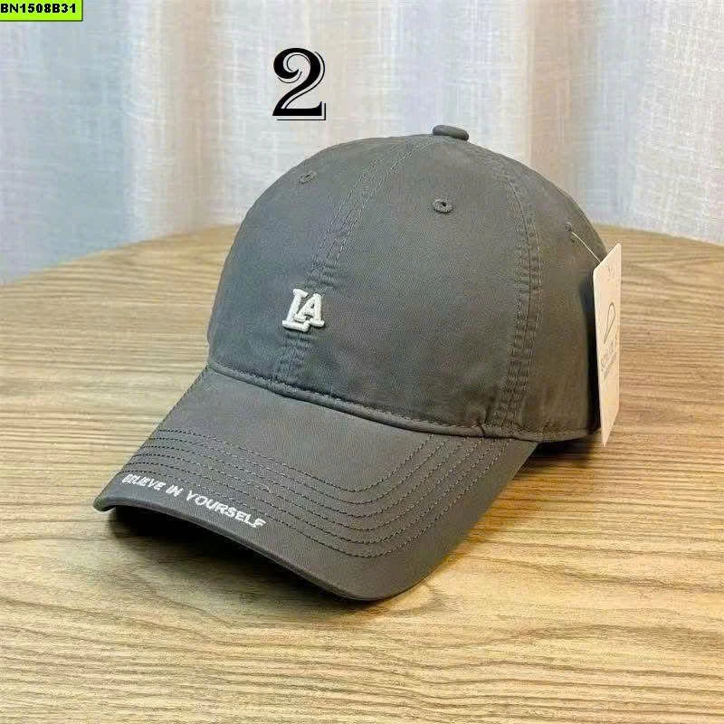 SET 2 MŨ LƯỠI TRAI NỮ THÊU CHỮ LA