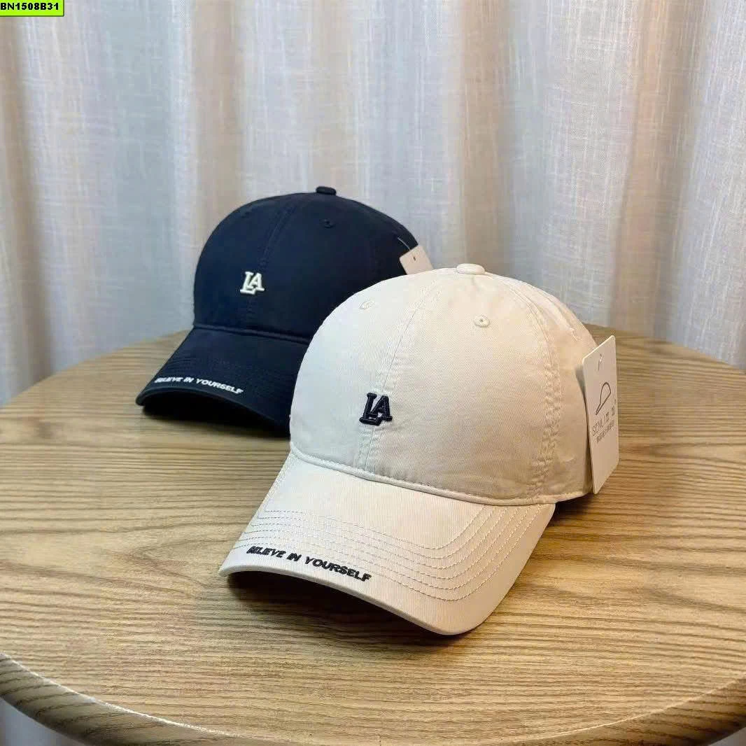 SET 2 MŨ LƯỠI TRAI NỮ THÊU CHỮ LA