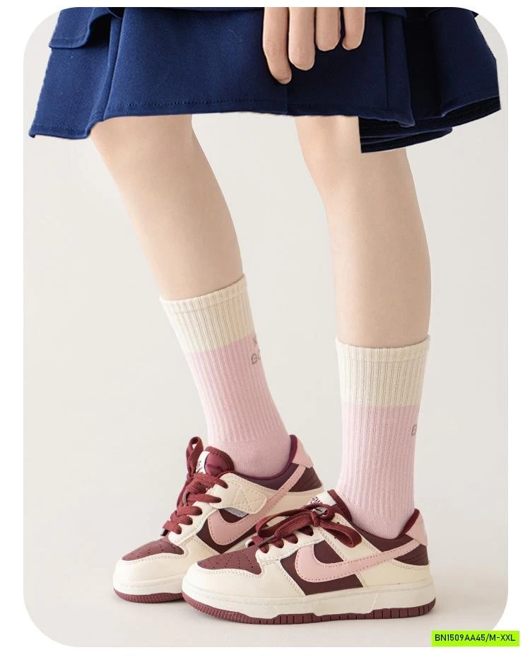 TẤT PHỐI MÀU THỂ THAO CAO CỔ