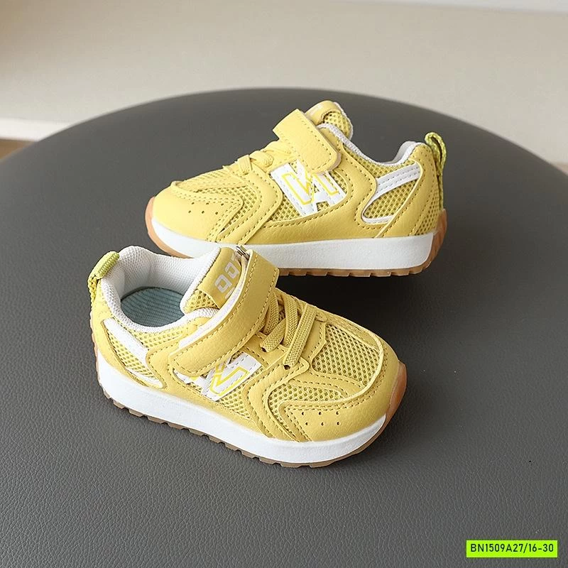 GIÀY THỂ THAO CHỮ N SZ NHÍ