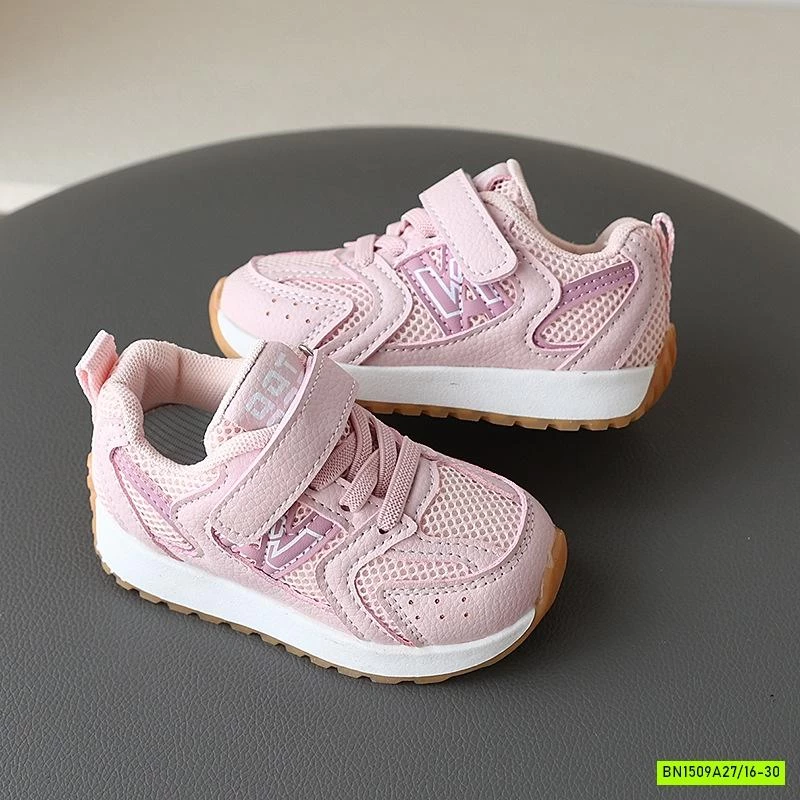 GIÀY THỂ THAO CHỮ N SZ NHÍ