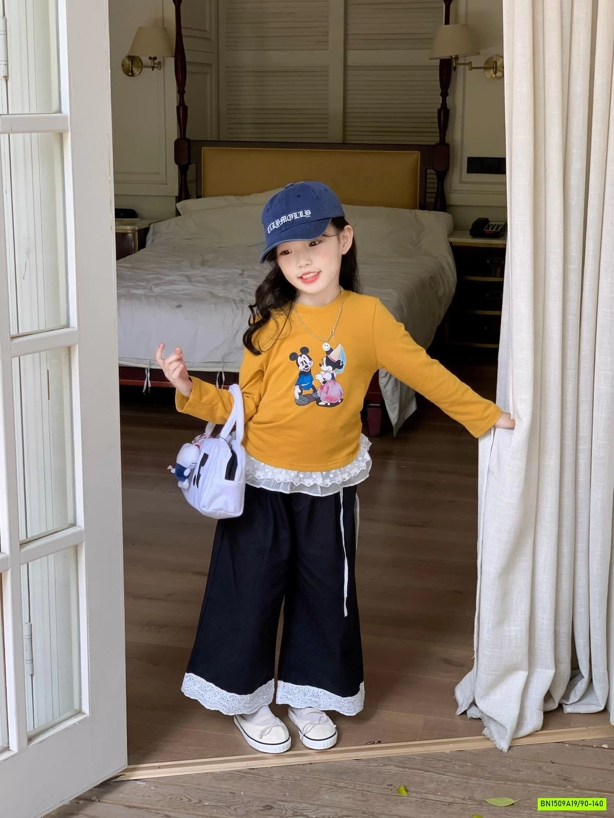 ÁO MICKEY MIX JEANS SUÔNG VIỀN REN