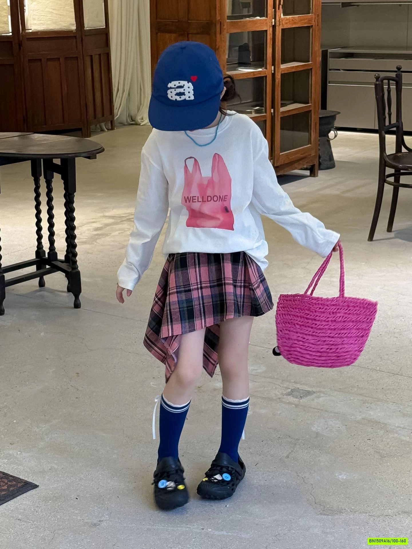 ÁO THUN IN HÌNH TÚI MIX QUẦN VÁY