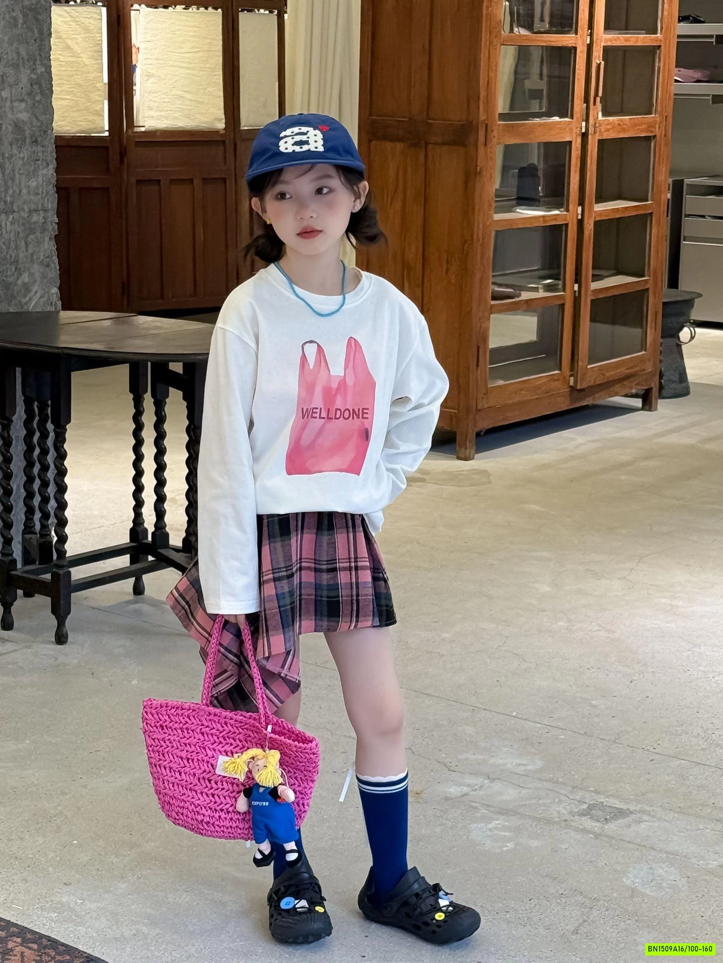 ÁO THUN IN HÌNH TÚI MIX QUẦN VÁY