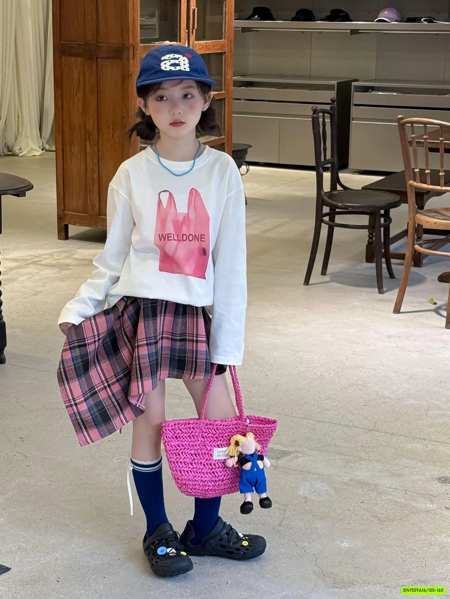 ÁO THUN IN HÌNH TÚI MIX QUẦN VÁY