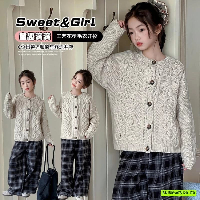 KHOÁC LEN VẶN THỪNG MIX QUẦN CARO SZ ĐẠI