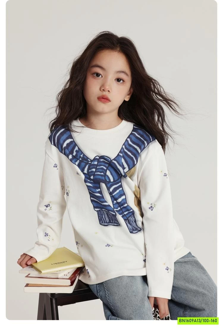 ÁO NỈ IN HÌNH GIẢ KHĂN CHOÀNG XANH