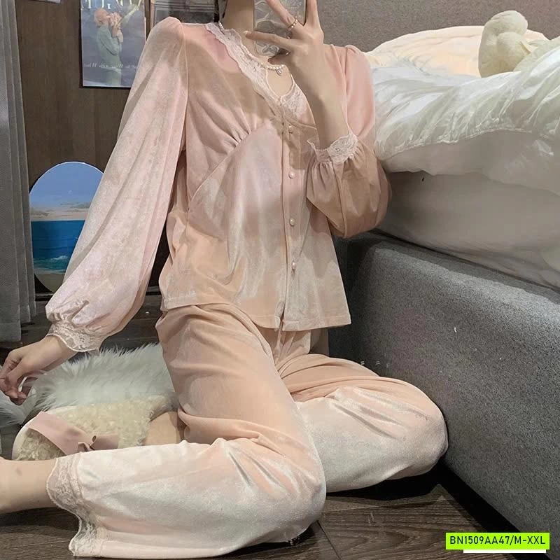 PIZAMA NHUNG VIỀN REN NỮ