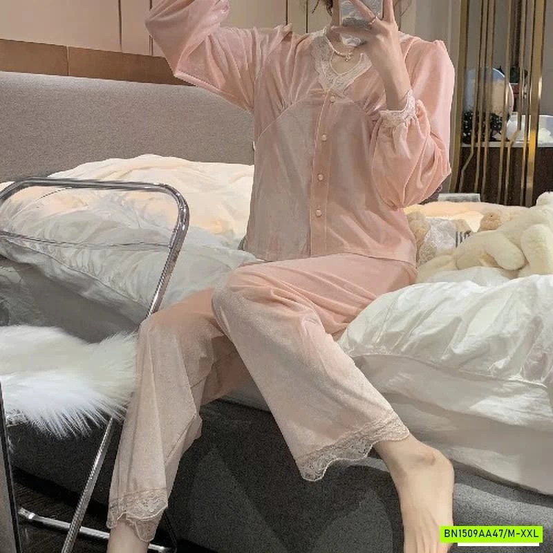 PIZAMA NHUNG VIỀN REN NỮ