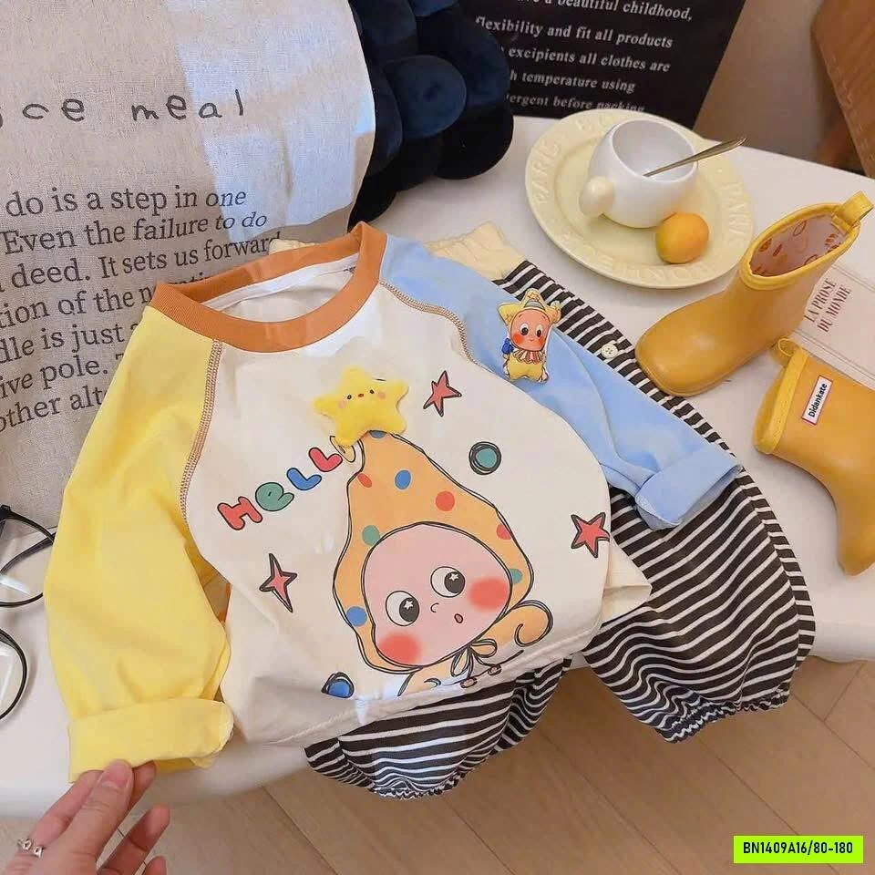 ÁO THUN HOẠT HÌNH PHỐI MÀU TAY