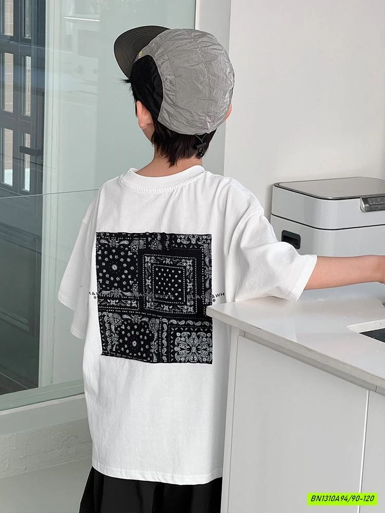 ÁO THUN TRẮNG IN CHỮ NHỎ