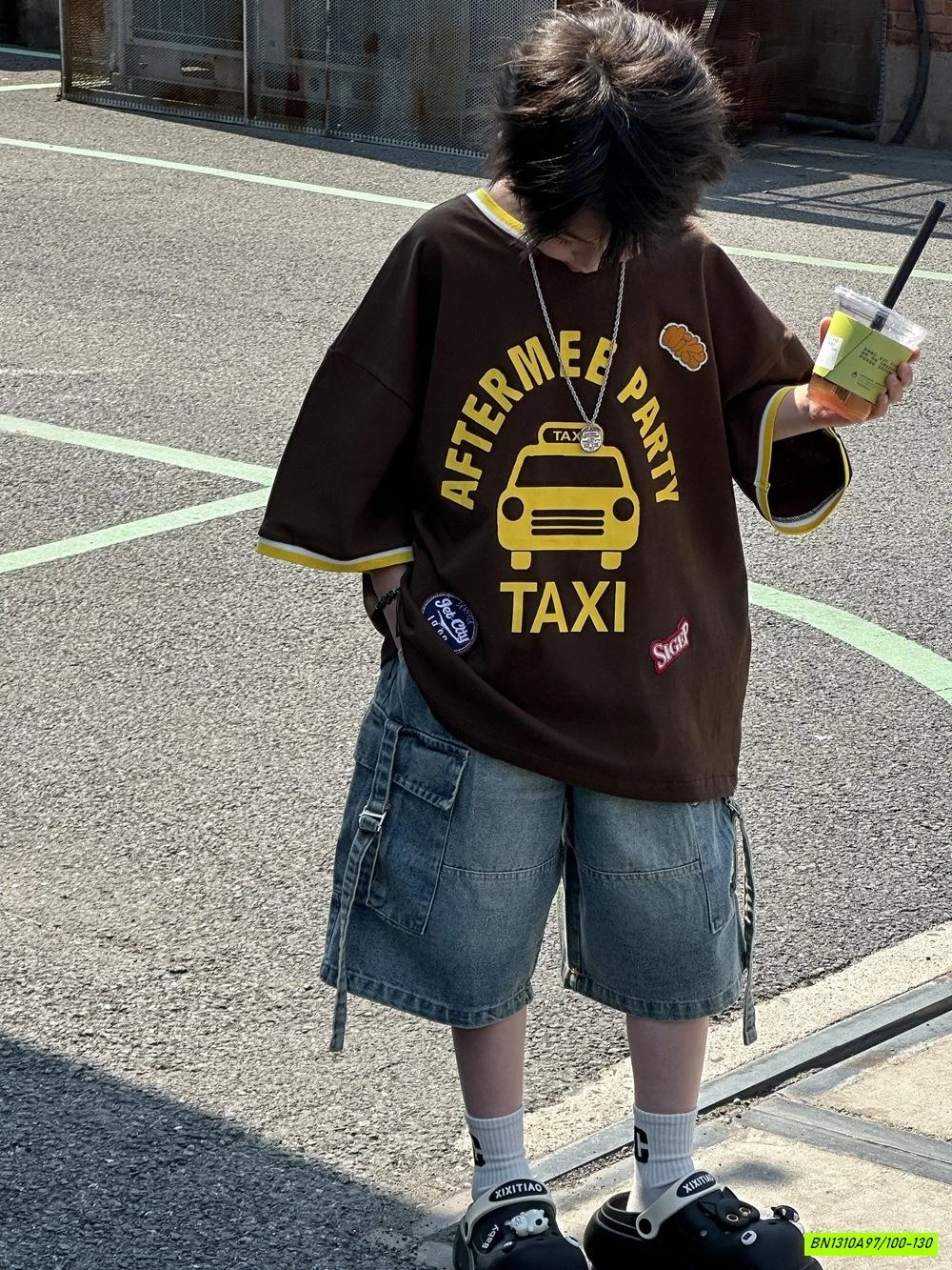 ÁO THUN NÂU CHỮ TAXI VÀNG