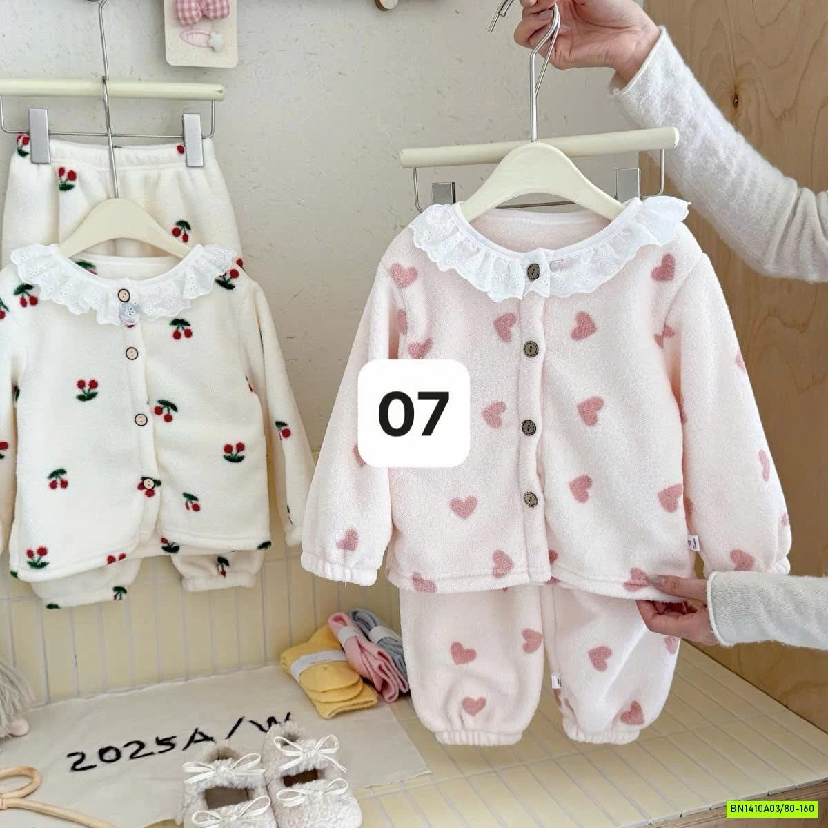 PIZAMA NỈ BÔNG HỌA TIẾT