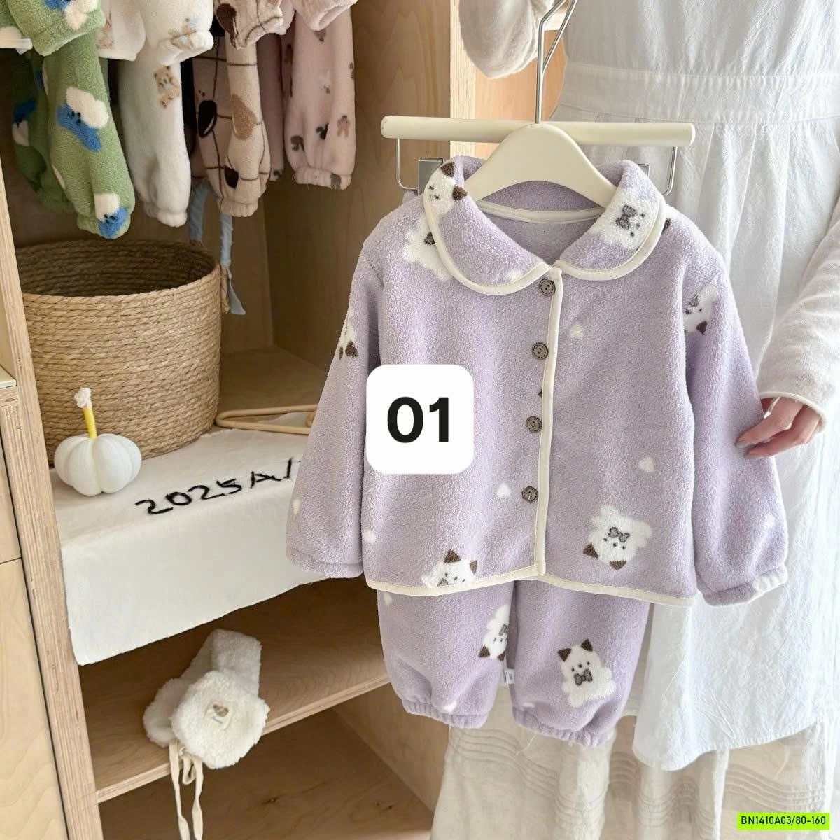 PIZAMA NỈ BÔNG HỌA TIẾT