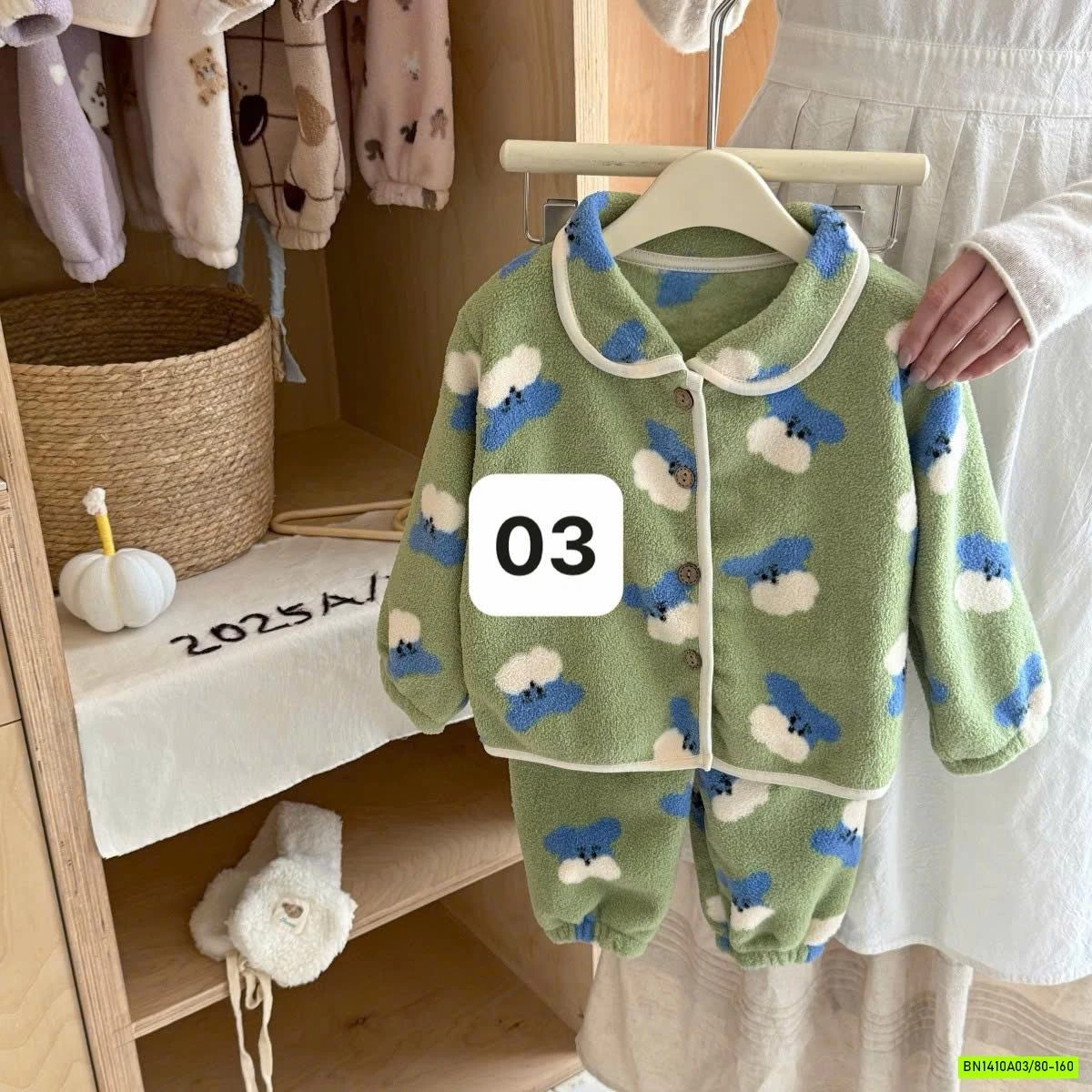 PIZAMA NỈ BÔNG HỌA TIẾT