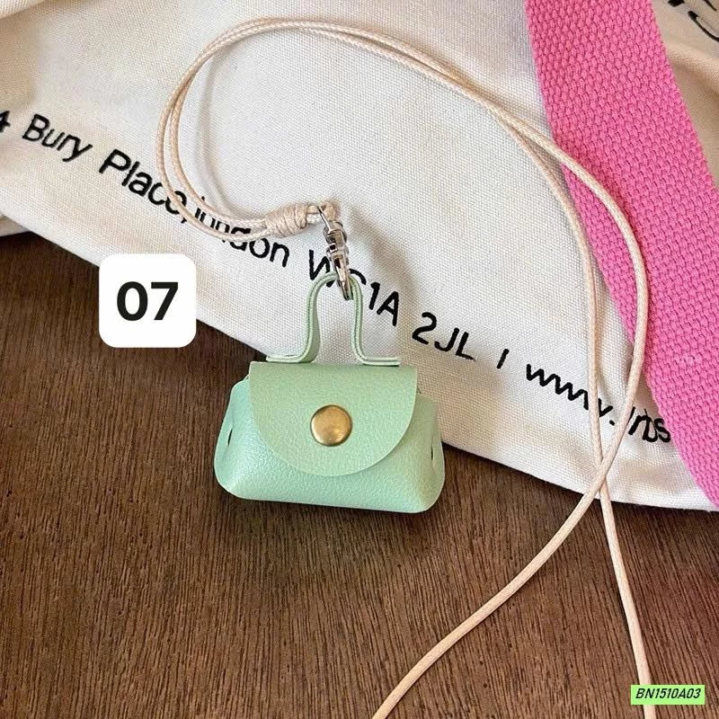 VÒNG CỔ HÌNH TÚI XÁCH PHỤ KIỆN