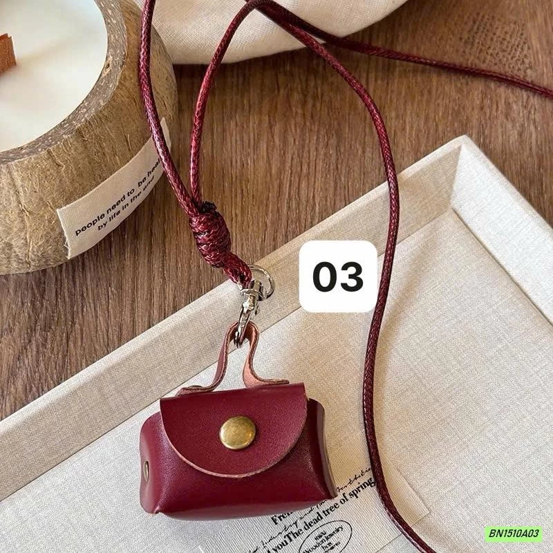 VÒNG CỔ HÌNH TÚI XÁCH PHỤ KIỆN