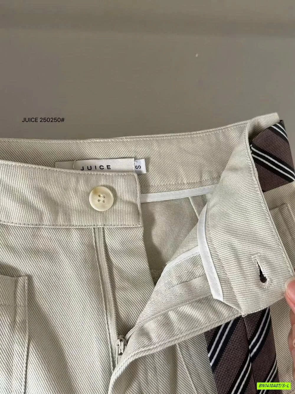 JEANS SUÔNG TUA GẤU JUICE