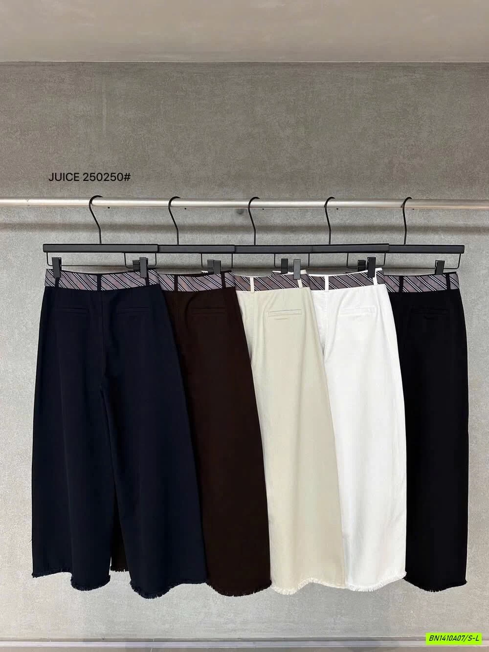 JEANS SUÔNG TUA GẤU JUICE