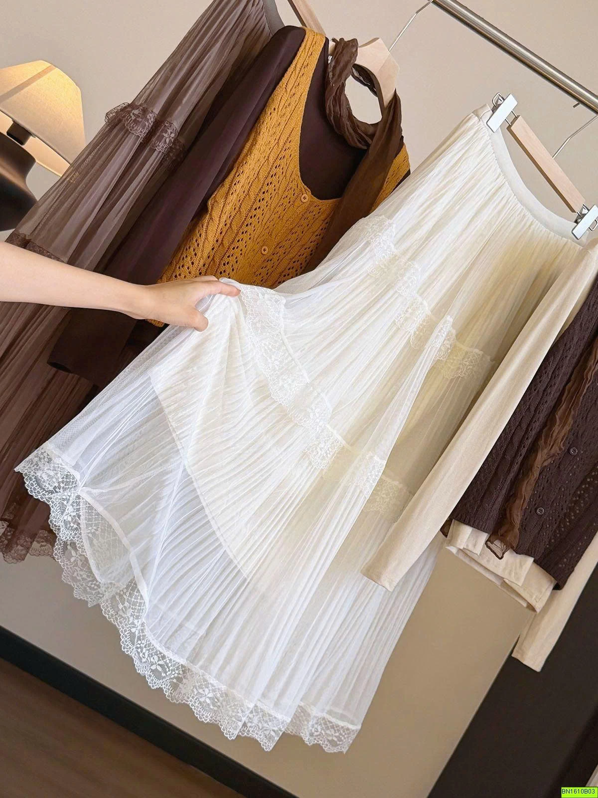 CHÂN VÁY VOAN DẬP LY PHỐI BÈO