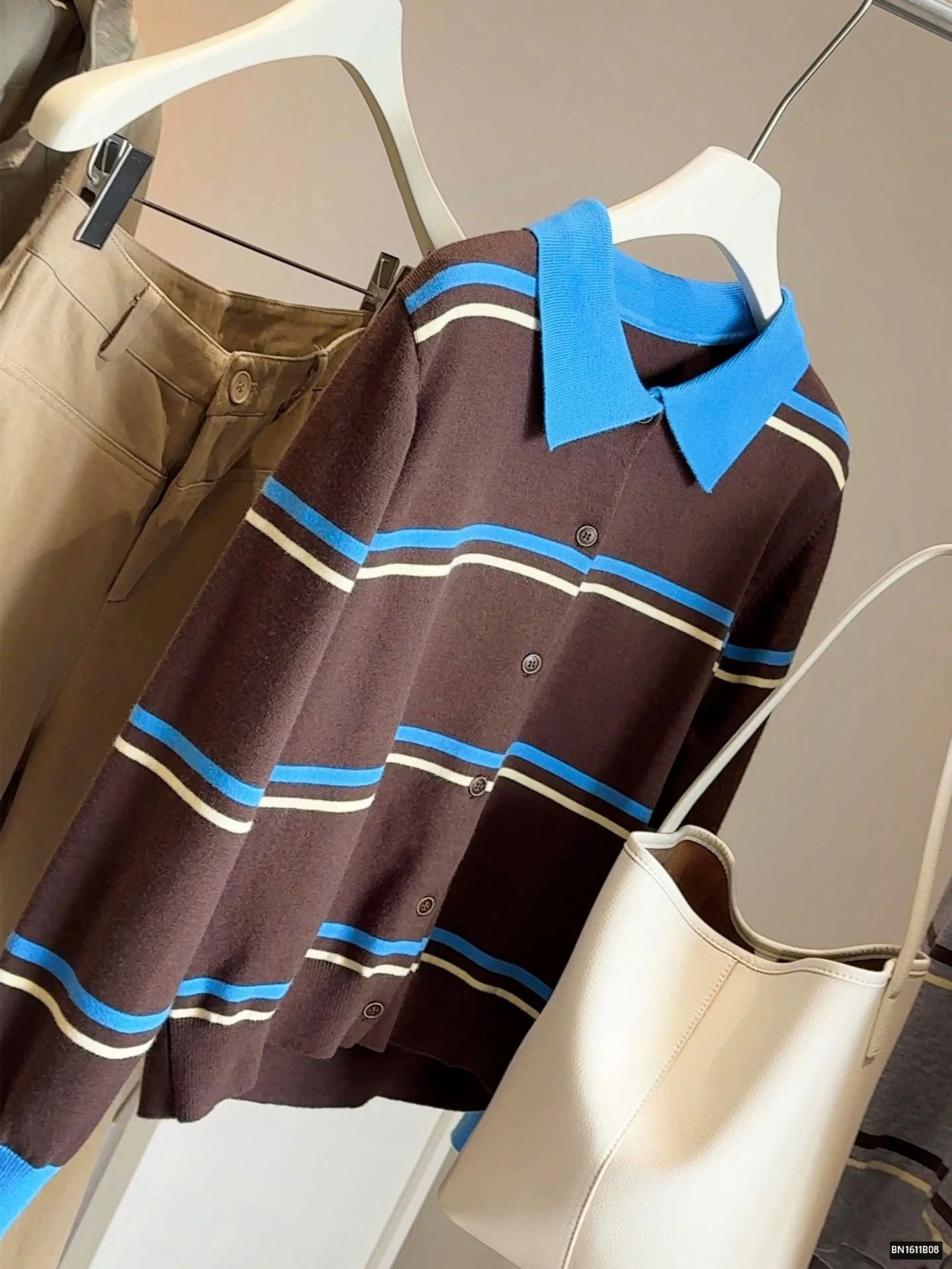 ÁO LEN KẺ CỔ POLO ANNA