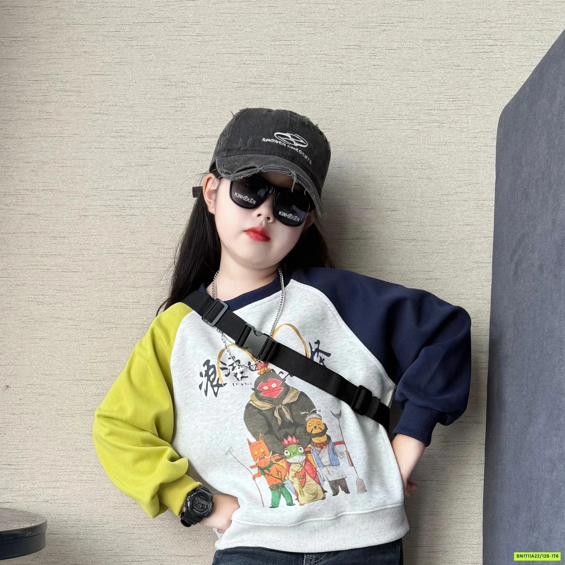 ÁO NỈ PHỐI MÀU TAY MIX JEANS SUÔNG