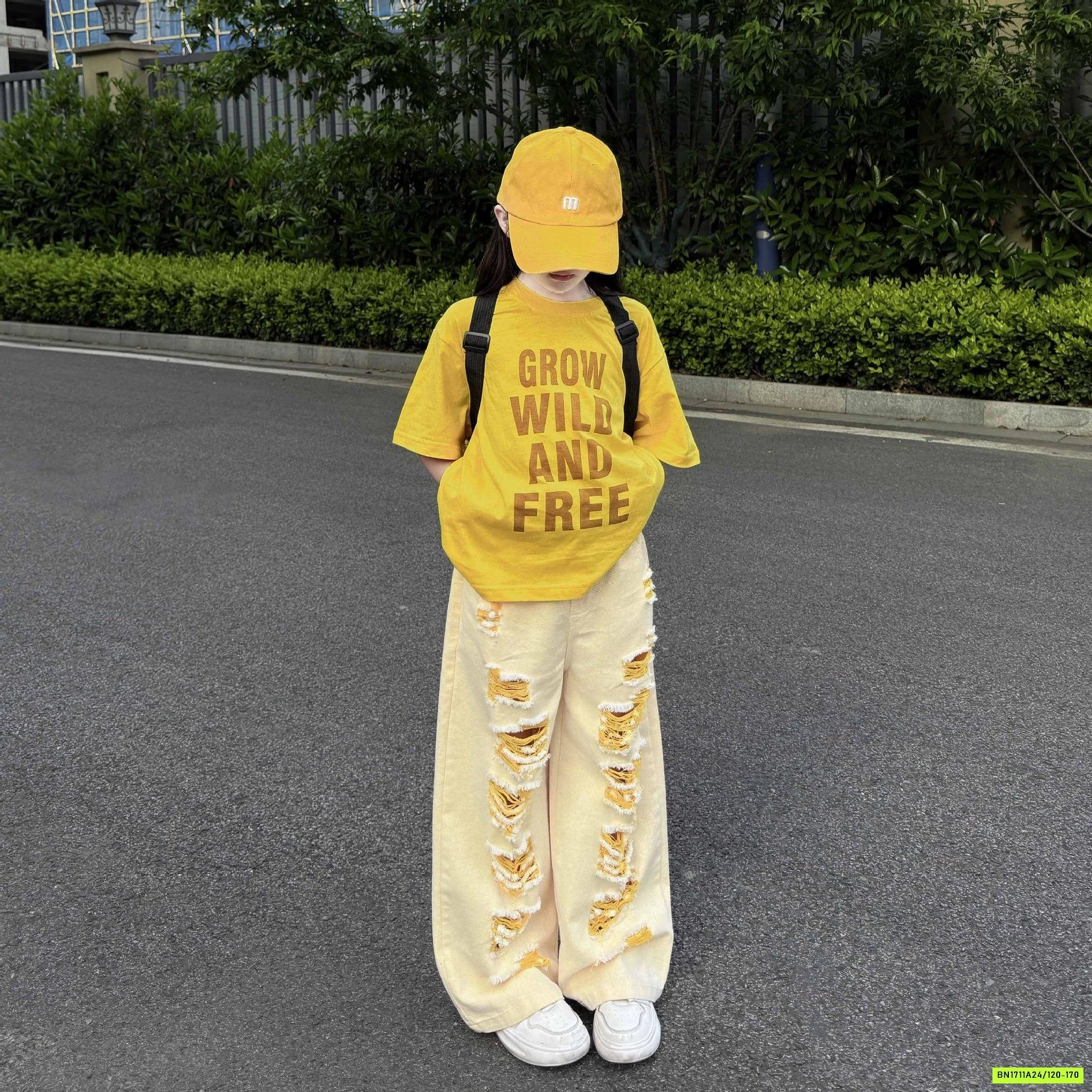 ÁO THUN VÀNG MIX JEANS SUÔNG RÁCH