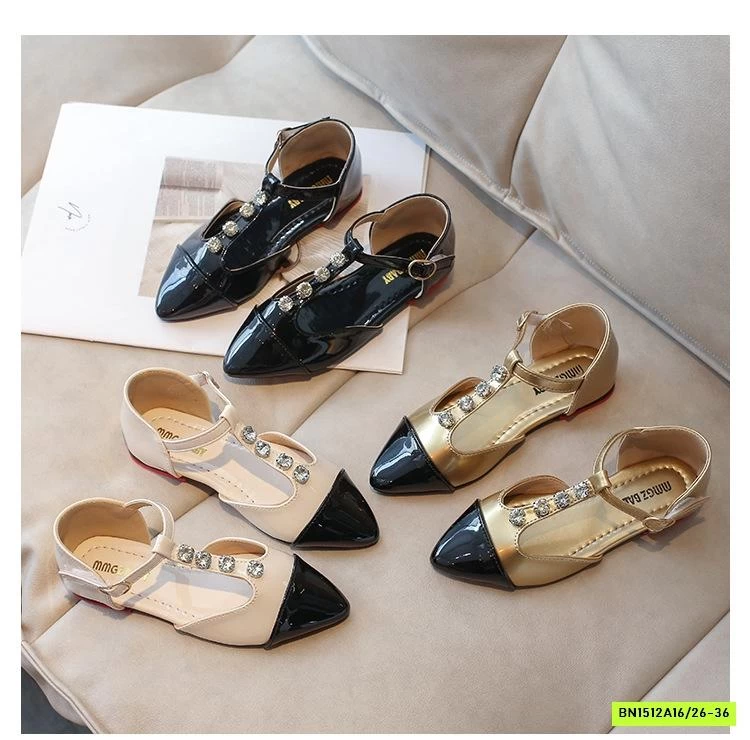 SANDAL MŨI NHỌN ĐÍNH ĐÁ