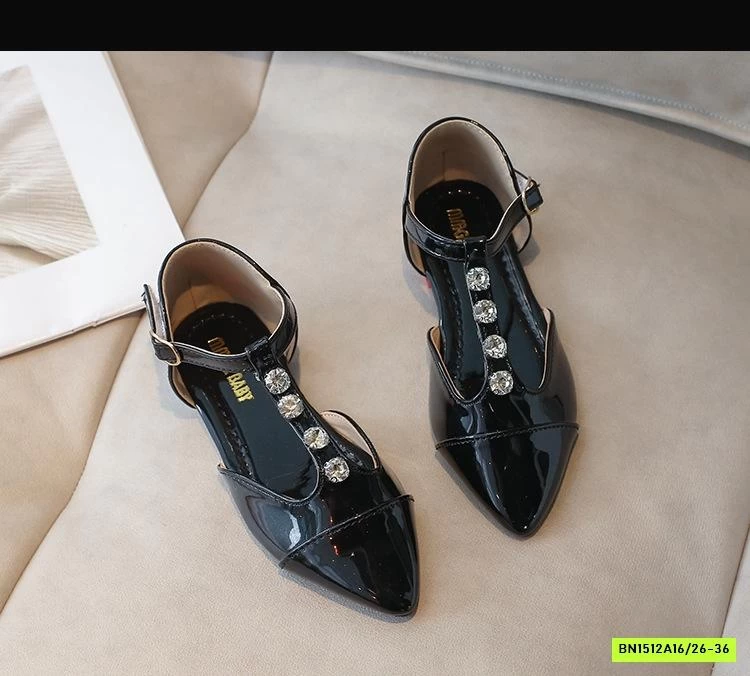 SANDAL MŨI NHỌN ĐÍNH ĐÁ