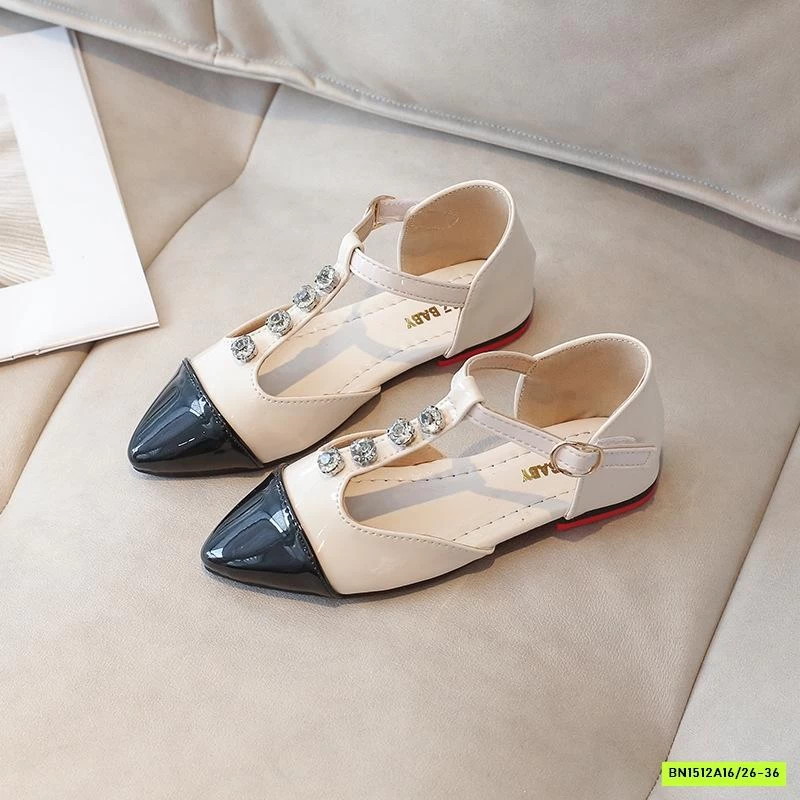 SANDAL MŨI NHỌN ĐÍNH ĐÁ