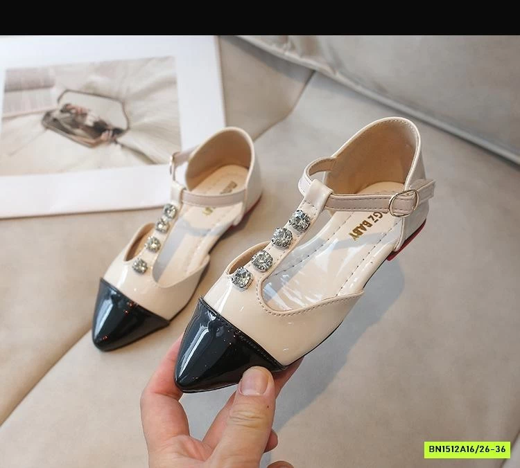 SANDAL MŨI NHỌN ĐÍNH ĐÁ