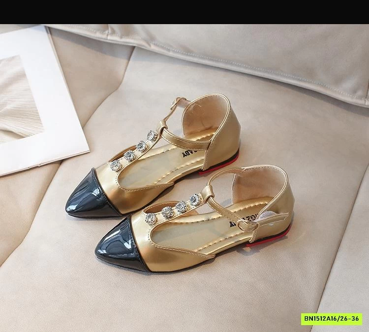 SANDAL MŨI NHỌN ĐÍNH ĐÁ