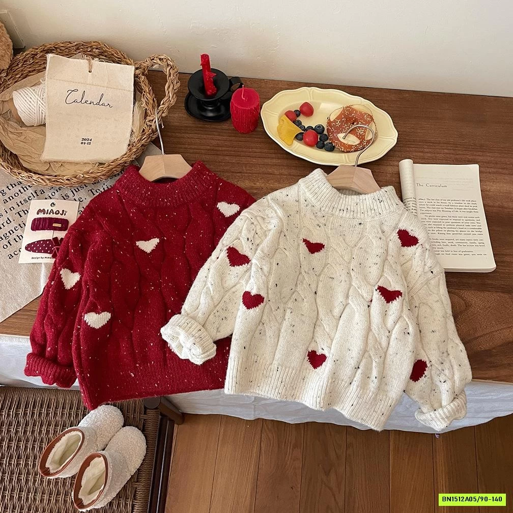 ÁO LEN VẶN THỪNG TRÁI TIM BLING