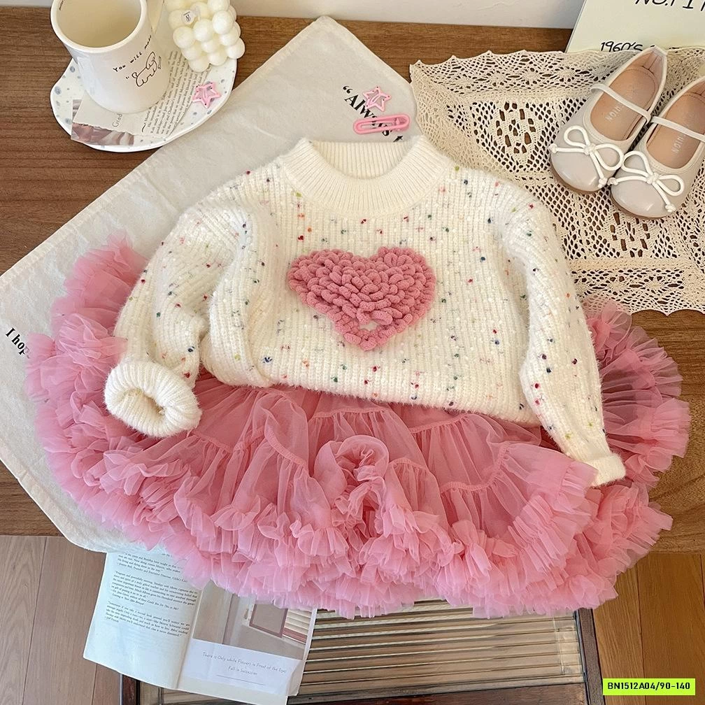 ÁO LEN LOANG MÀU THÊU TRÁI TIM