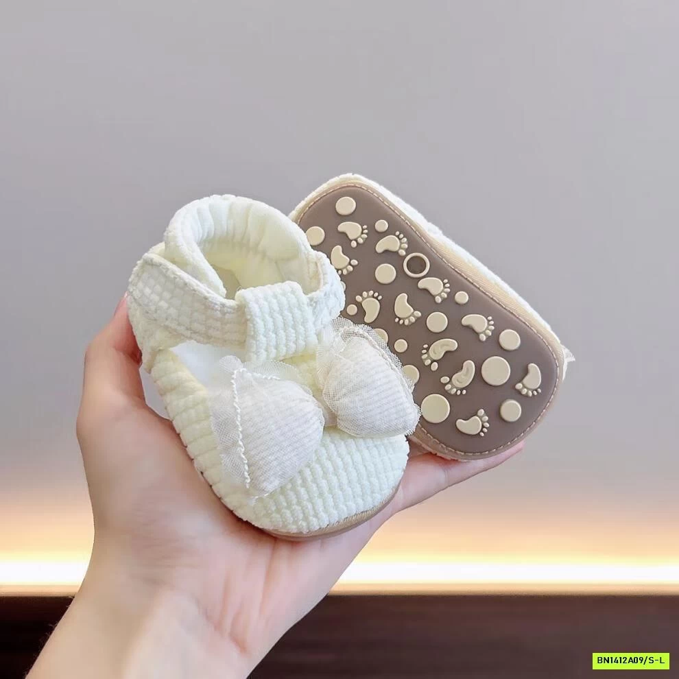 GIÀY TẬP ĐI NƠ TRẦN TRÁM DỄ THƯƠNG