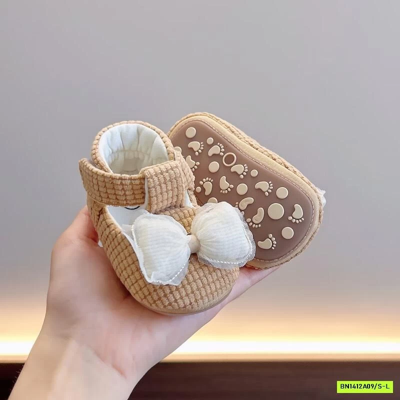 GIÀY TẬP ĐI NƠ TRẦN TRÁM DỄ THƯƠNG