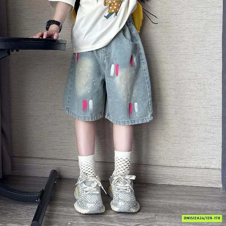 ÁO THUN CCOO GÁI TÓC RỐI MIX SHORT JEANS