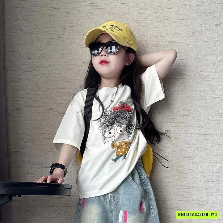 ÁO THUN CCOO GÁI TÓC RỐI MIX SHORT JEANS