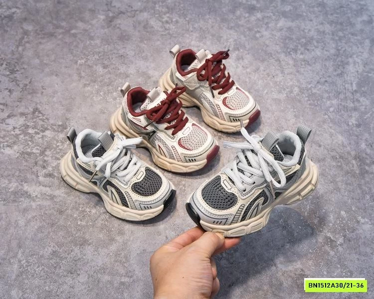 GIÀY SNEAKER PHỐI MÀU DÂY CÁ TÍNH