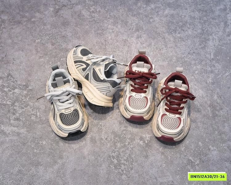 GIÀY SNEAKER PHỐI MÀU DÂY CÁ TÍNH