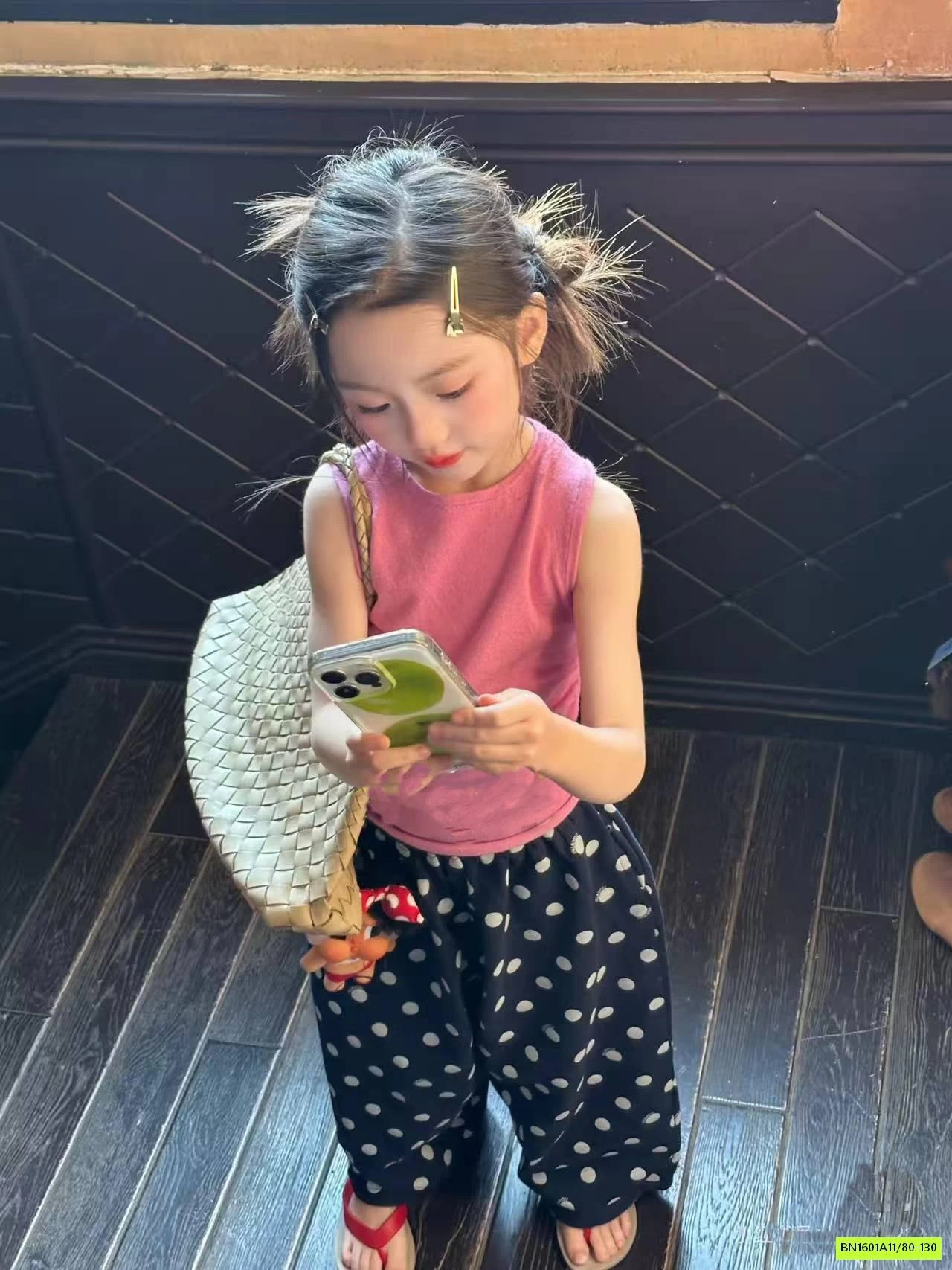 MONTOGHI HỒNG SÁT NÁCH MIX QUẦN CHẤM BI