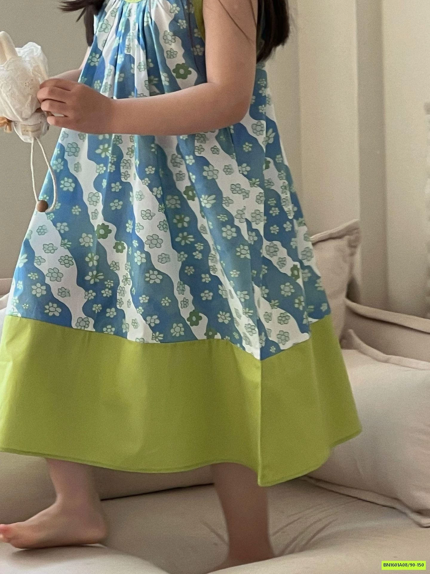 ĐẦM HOA NHÍ XANH PHỐI MÀU