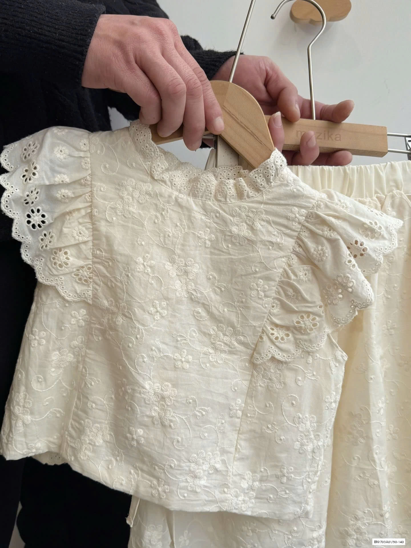 SÉT THÔ CÁNH TIÊN THÊU NỔI