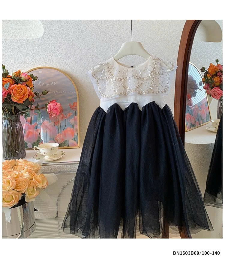 ĐẦM CÔNG CHÚA SÁCH PHỐI CHÂN VOÀN