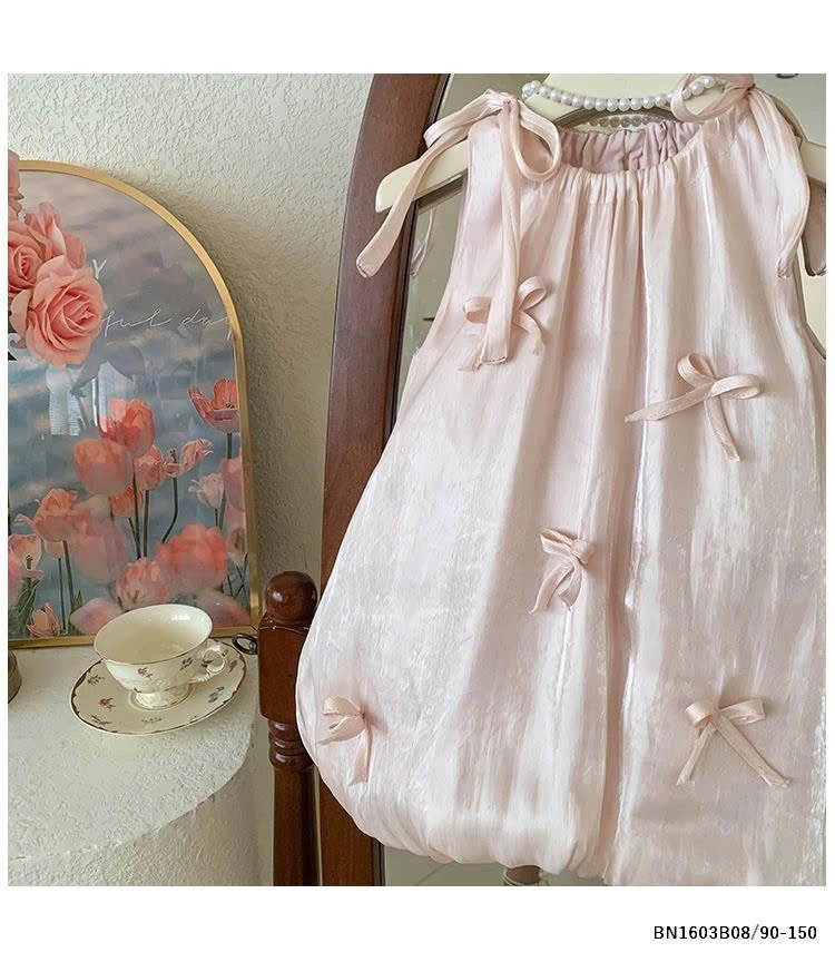 ĐẦM BÍ HỒNG NƠ BUỘC DÂY VAI